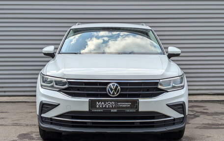 Volkswagen Tiguan II, 2021 год, 2 950 000 рублей, 12 фотография