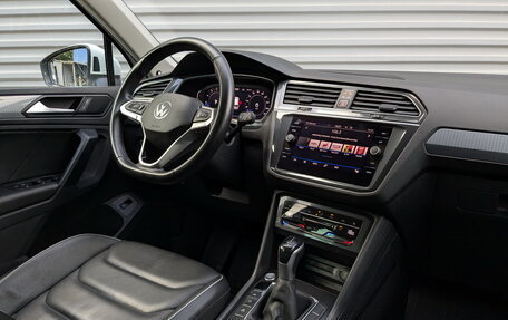 Volkswagen Tiguan II, 2021 год, 2 950 000 рублей, 15 фотография