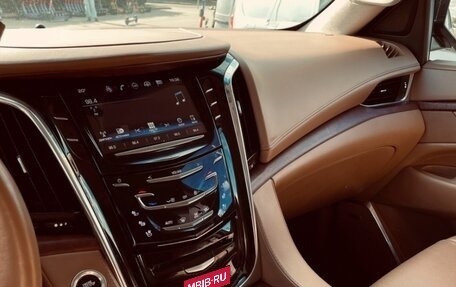 Cadillac Escalade IV, 2016 год, 6 000 000 рублей, 11 фотография