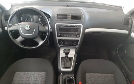 Skoda Octavia, 2011 год, 1 045 000 рублей, 9 фотография