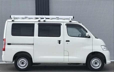 Mazda Bongo IV, 2020 год, 2 322 037 рублей, 4 фотография