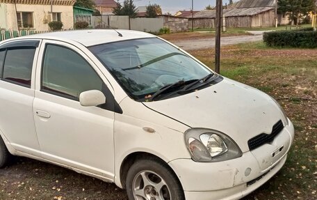 Toyota Vitz, 2000 год, 210 000 рублей, 1 фотография