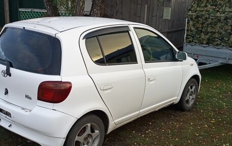 Toyota Vitz, 2000 год, 210 000 рублей, 3 фотография