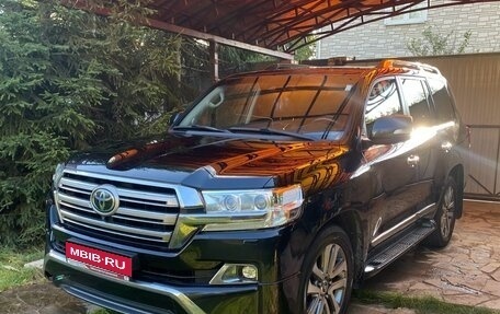 Toyota Land Cruiser 200, 2018 год, 7 500 000 рублей, 1 фотография