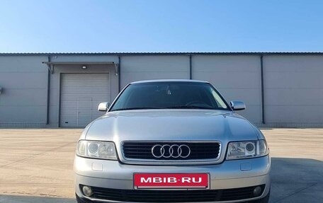 Audi A4, 2000 год, 550 000 рублей, 2 фотография