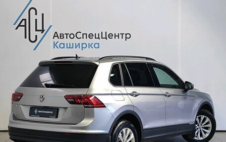 Volkswagen Tiguan II, 2020 год, 2 689 000 рублей, 2 фотография