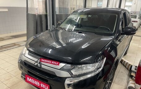 Mitsubishi Outlander III рестайлинг 3, 2019 год, 2 345 000 рублей, 1 фотография