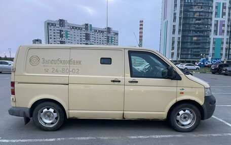 Volkswagen Transporter T5 рестайлинг, 2005 год, 1 180 000 рублей, 3 фотография