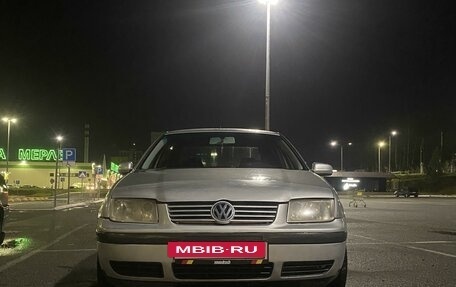 Volkswagen Bora, 2004 год, 359 000 рублей, 2 фотография