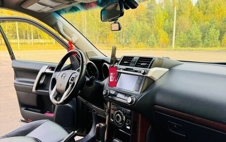 Toyota Land Cruiser Prado 150 рестайлинг 2, 2017 год, 4 500 000 рублей, 25 фотография