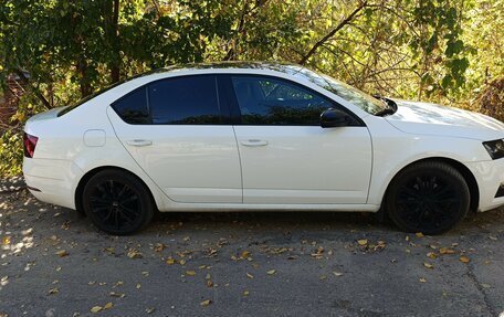 Skoda Octavia, 2017 год, 1 500 000 рублей, 3 фотография