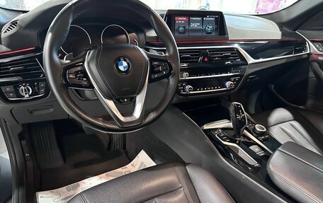 BMW 5 серия, 2018 год, 3 090 000 рублей, 12 фотография