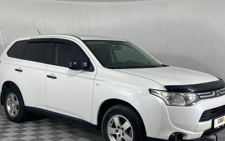 Mitsubishi Outlander III рестайлинг 3, 2012 год, 1 375 000 рублей, 3 фотография