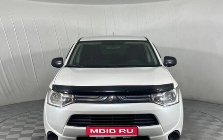 Mitsubishi Outlander III рестайлинг 3, 2012 год, 1 375 000 рублей, 2 фотография