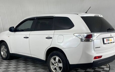 Mitsubishi Outlander III рестайлинг 3, 2012 год, 1 375 000 рублей, 7 фотография