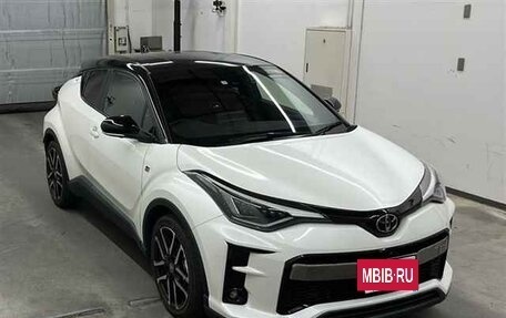 Toyota C-HR I рестайлинг, 2021 год, 1 480 005 рублей, 2 фотография