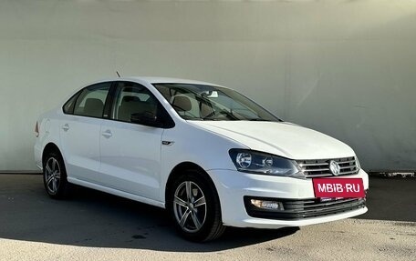 Volkswagen Polo VI (EU Market), 2018 год, 1 460 000 рублей, 2 фотография