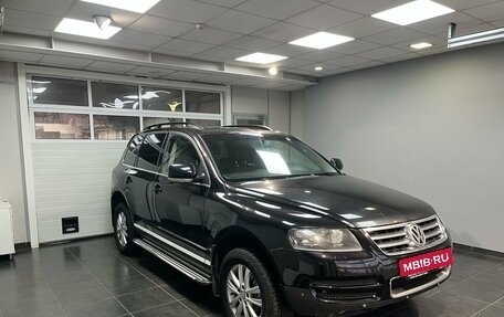 Volkswagen Touareg III, 2005 год, 950 000 рублей, 3 фотография