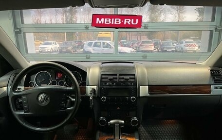 Volkswagen Touareg III, 2005 год, 950 000 рублей, 11 фотография