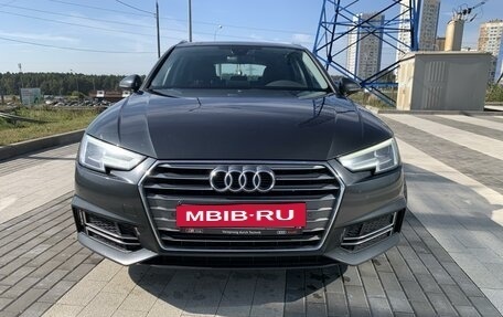 Audi A4, 2018 год, 2 450 000 рублей, 4 фотография