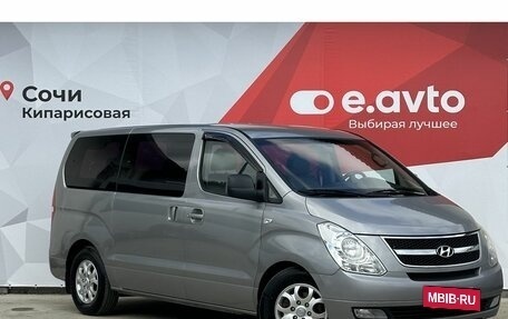 Hyundai Grand Starex Grand Starex I рестайлинг 2, 2015 год, 2 300 000 рублей, 3 фотография