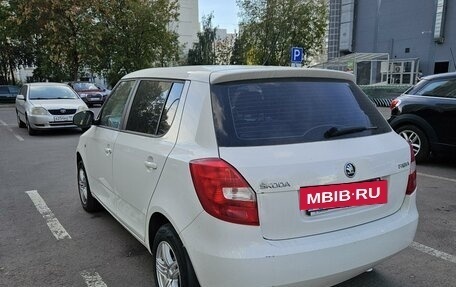 Skoda Fabia II, 2013 год, 700 000 рублей, 10 фотография