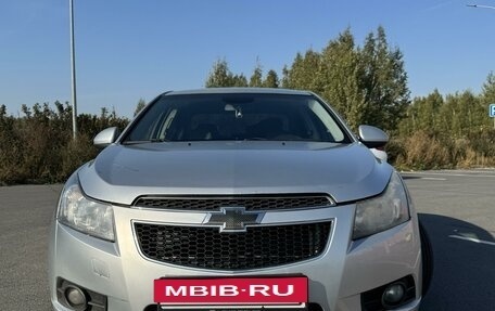 Chevrolet Cruze II, 2011 год, 860 000 рублей, 2 фотография