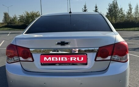 Chevrolet Cruze II, 2011 год, 860 000 рублей, 3 фотография