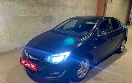 Opel Astra J, 2013 год, 1 430 000 рублей, 17 фотография