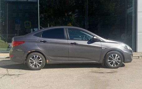 Hyundai Solaris II рестайлинг, 2013 год, 690 000 рублей, 4 фотография