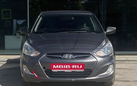 Hyundai Solaris II рестайлинг, 2013 год, 690 000 рублей, 2 фотография