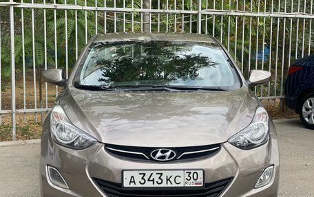 Hyundai Elantra V, 2011 год, 950 000 рублей, 6 фотография