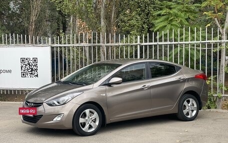 Hyundai Elantra V, 2011 год, 950 000 рублей, 5 фотография