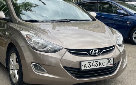 Hyundai Elantra V, 2011 год, 950 000 рублей, 8 фотография