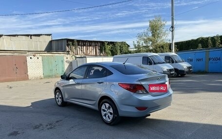 Hyundai Solaris II рестайлинг, 2011 год, 600 000 рублей, 12 фотография