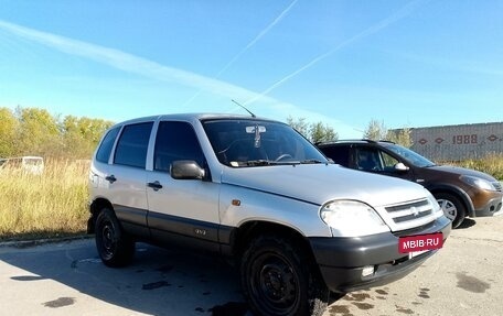 Chevrolet Niva I рестайлинг, 2004 год, 320 000 рублей, 2 фотография