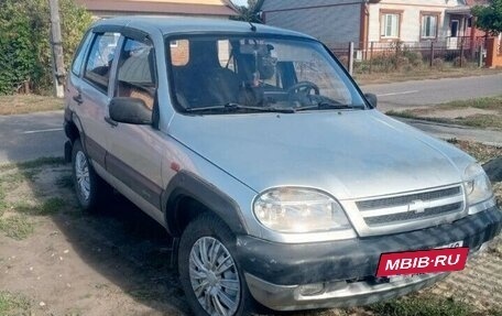 Chevrolet Niva I рестайлинг, 2005 год, 320 000 рублей, 2 фотография