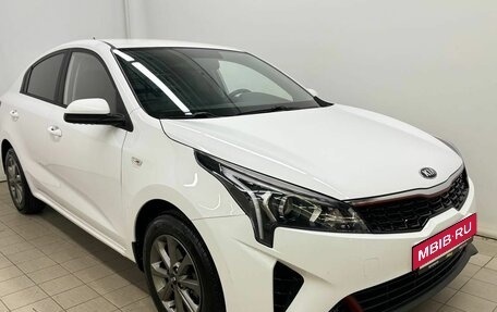 KIA Rio IV, 2021 год, 1 850 000 рублей, 3 фотография