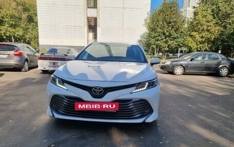 Toyota Camry, 2019 год, 2 550 000 рублей, 2 фотография