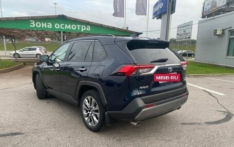 Toyota RAV4, 2019 год, 3 152 000 рублей, 3 фотография