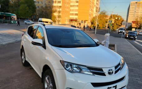 Toyota RAV4, 2013 год, 2 399 000 рублей, 14 фотография