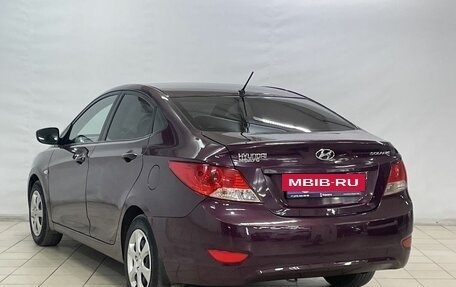 Hyundai Solaris II рестайлинг, 2012 год, 910 000 рублей, 5 фотография