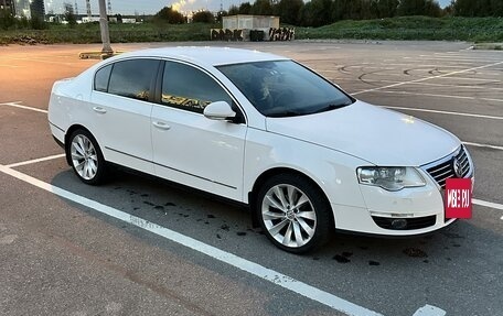 Volkswagen Passat B6, 2010 год, 999 000 рублей, 2 фотография