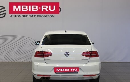 Volkswagen Passat B8 рестайлинг, 2016 год, 2 031 000 рублей, 6 фотография