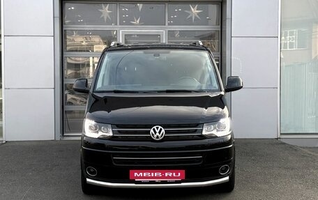 Volkswagen Multivan T5, 2013 год, 2 830 000 рублей, 2 фотография