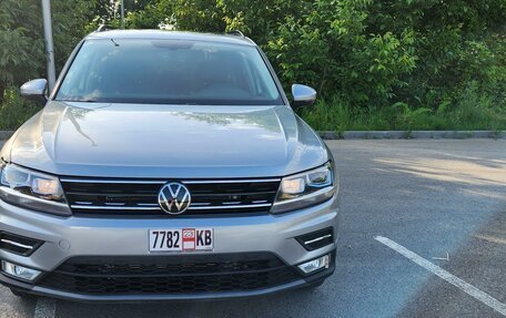 Volkswagen Tiguan II, 2019 год, 2 700 000 рублей, 16 фотография