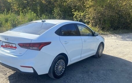 Hyundai Solaris II рестайлинг, 2018 год, 1 050 000 рублей, 8 фотография