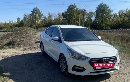 Hyundai Solaris II рестайлинг, 2018 год, 1 050 000 рублей, 4 фотография