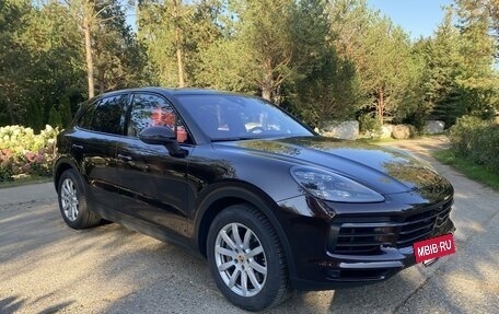 Porsche Cayenne III, 2018 год, 8 350 000 рублей, 2 фотография