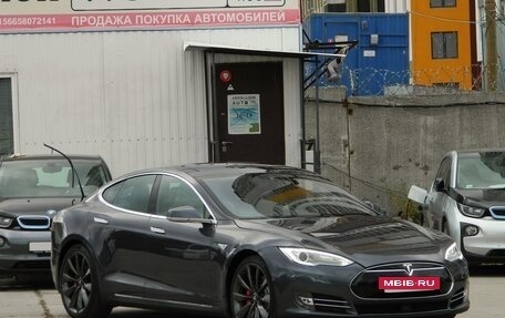 Tesla Model S I, 2014 год, 2 739 196 рублей, 25 фотография